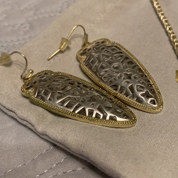 Kendra Scott earring and necklace set - Picture 5 of 6